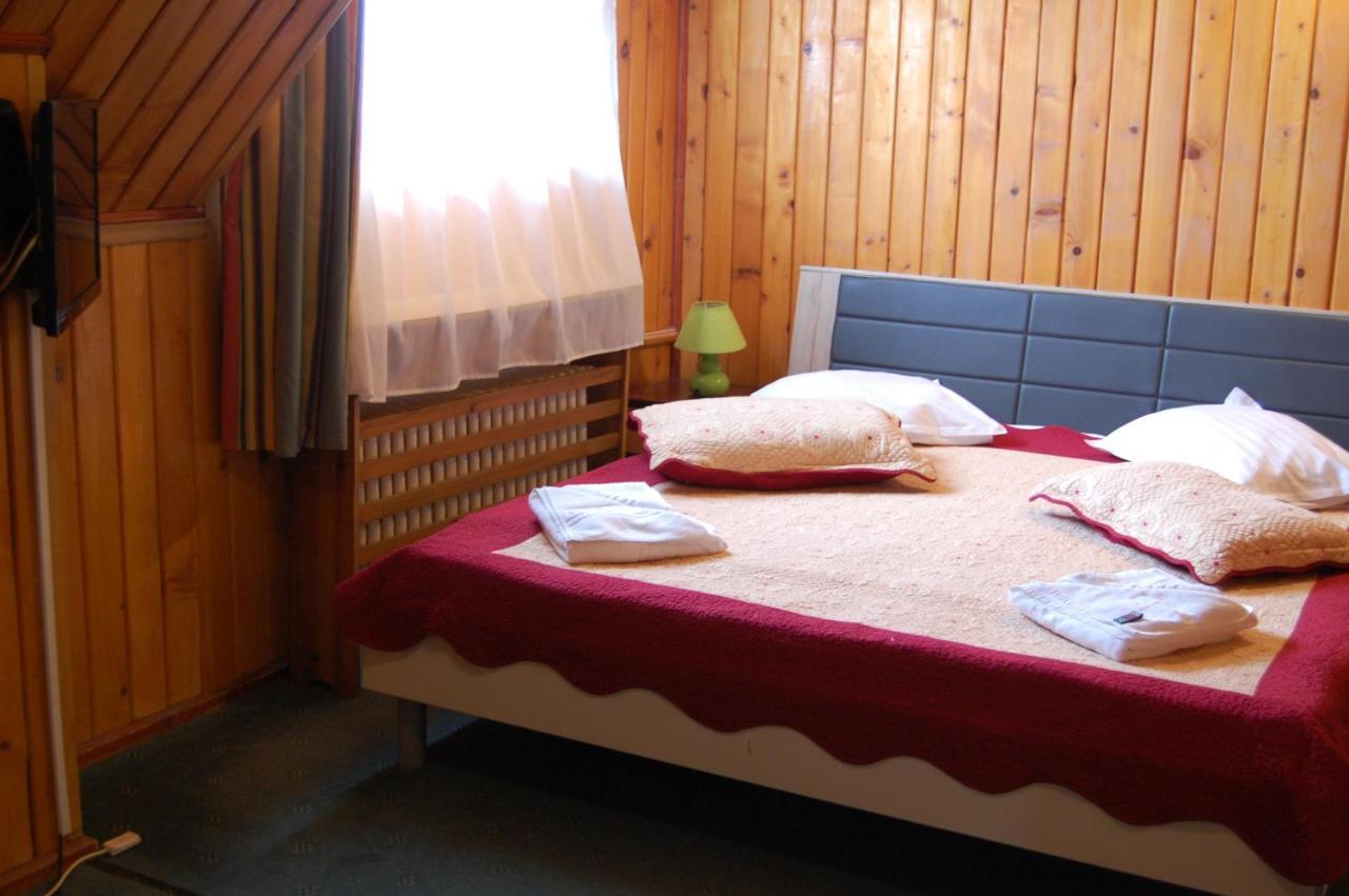 Hotel Bucegi Portile Regatului Pârâul Rece Zewnętrze zdjęcie
