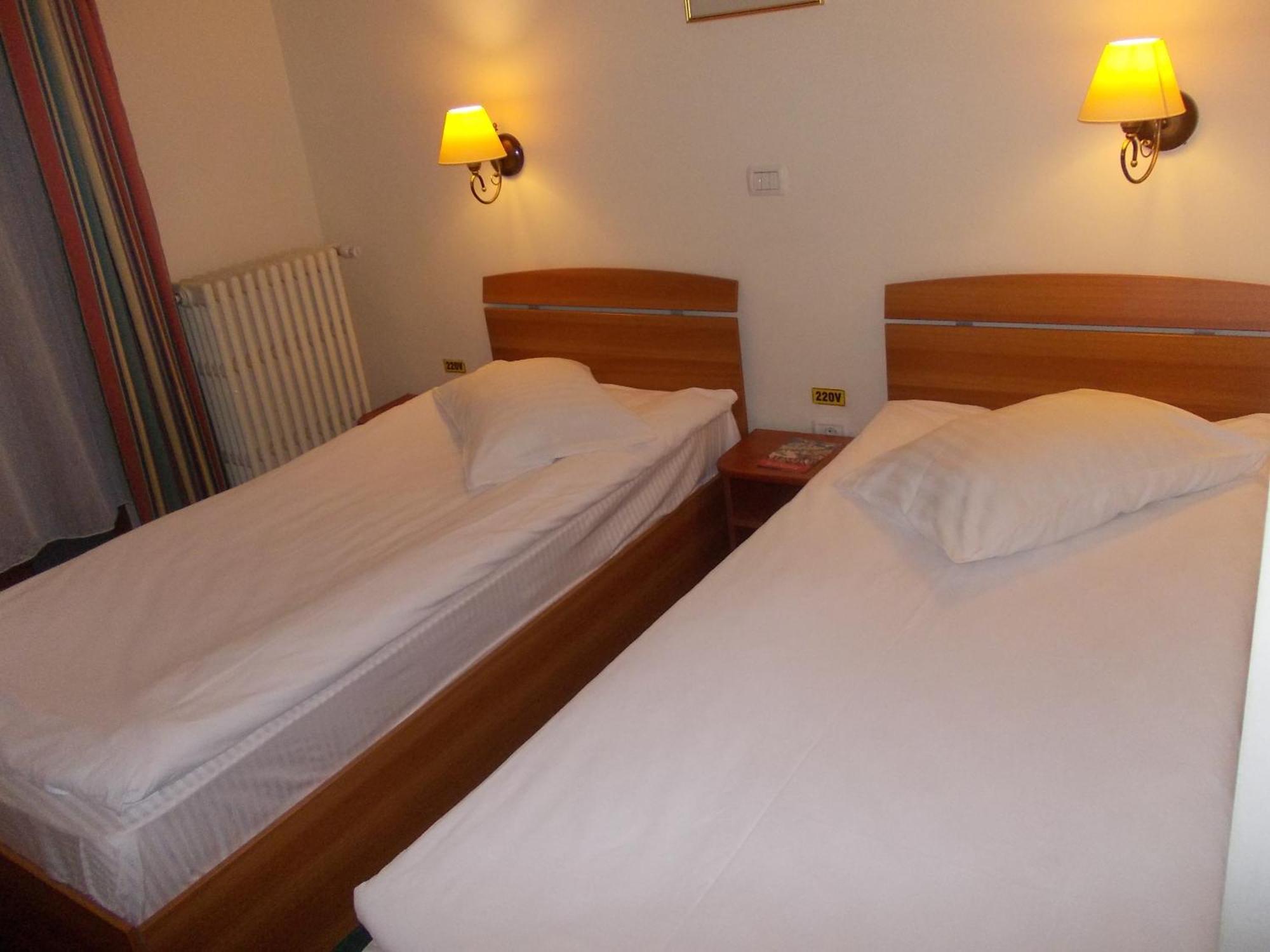 Hotel Bucegi Portile Regatului Pârâul Rece Pokój zdjęcie