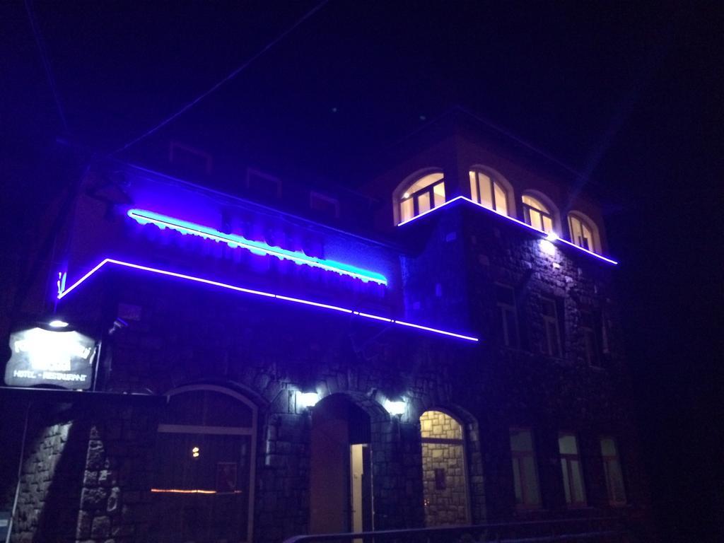 Hotel Bucegi Portile Regatului Pârâul Rece Zewnętrze zdjęcie